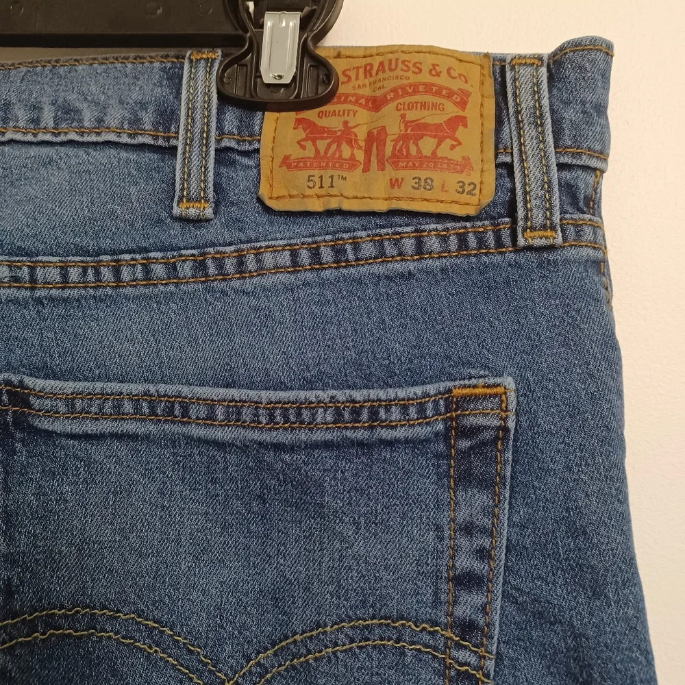 Mens Levis 511 Slim Fit Jeans - Picture 4 of 8